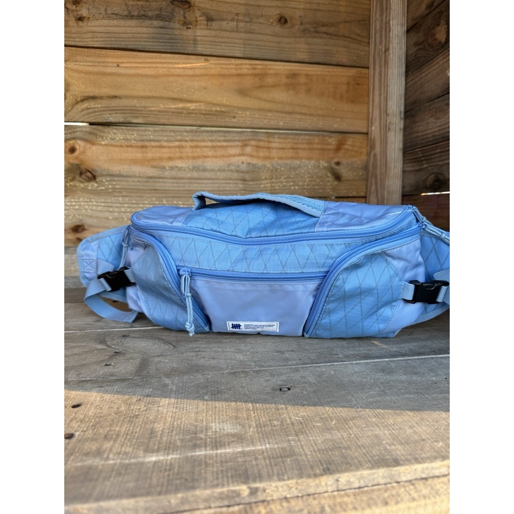 Vintage Undefeated Nylon Waist Fanny Pack Bag Light Blue Sling Los Angeles‎